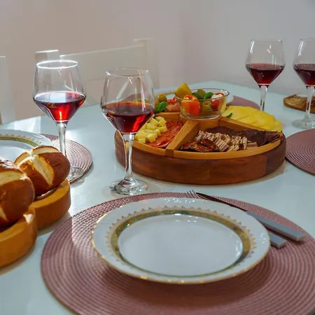 House Family Podhum *