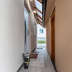 シャレー House Family Podhum *